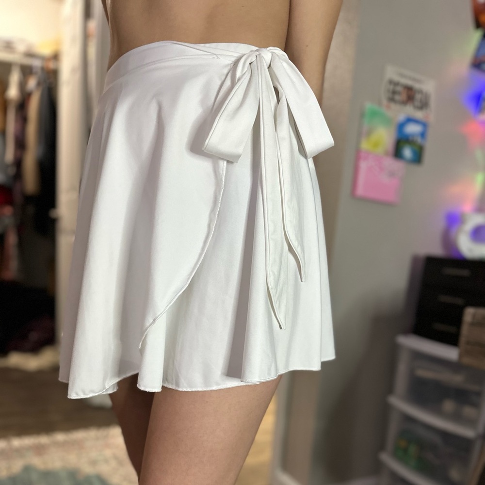 White tie skirt